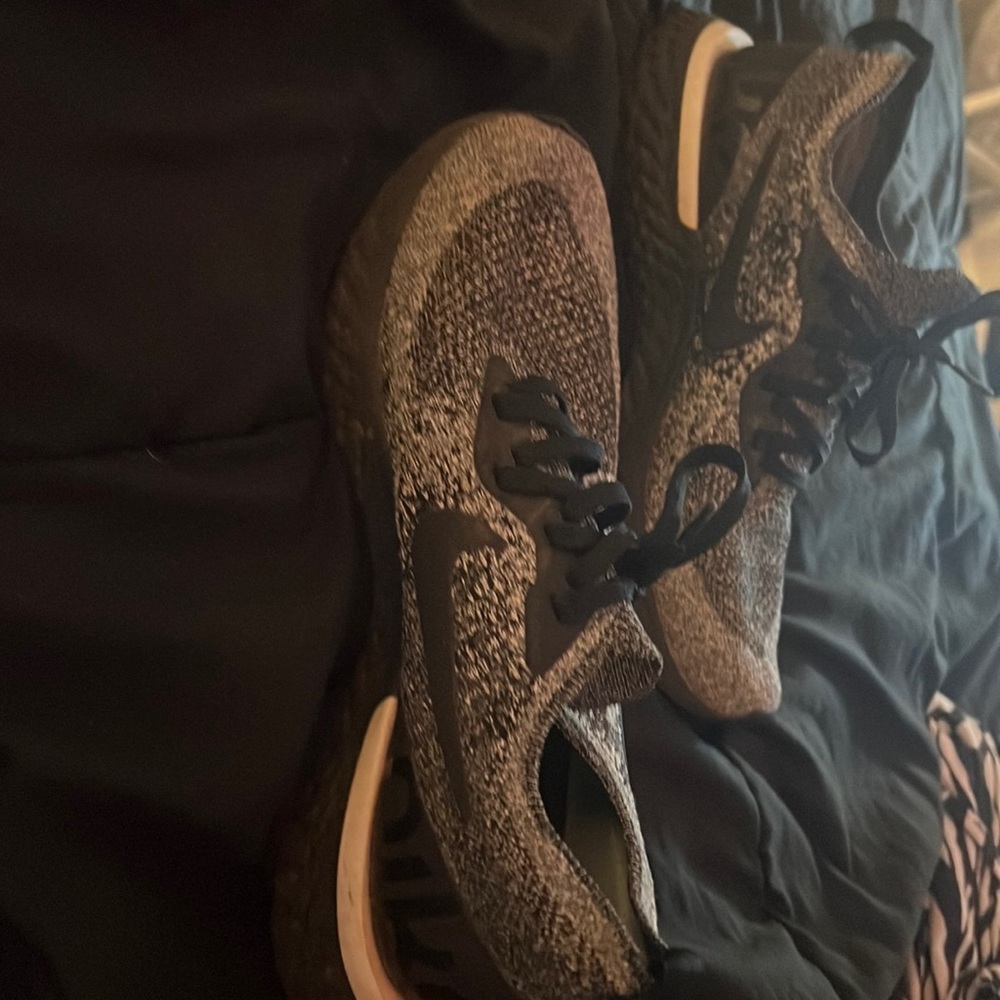 super cute and comfy!!! size 8.5 epic react Nike shoes!